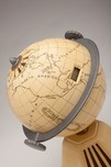 Raymond Loewy Colonial ”New World” Globe Radio Model 702